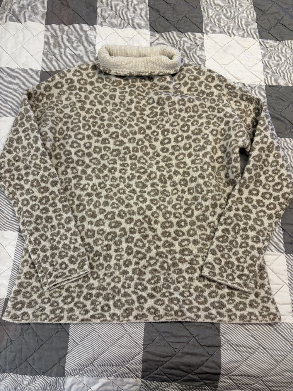 Christian Siriano New York Women's Leopard Print Turtleneck Knit Sweater M